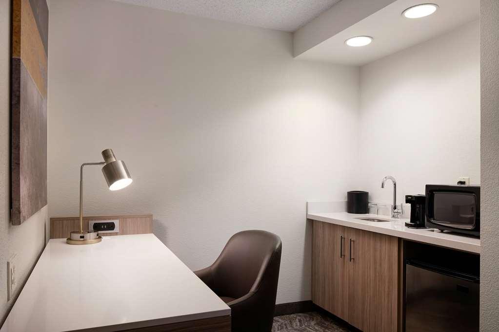 Sonesta Select Seattle Renton Suites Экстерьер фото
